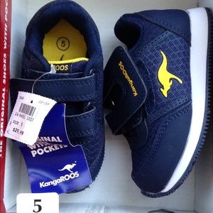 KangaROOS baby/toddler tennis shoes, size 5